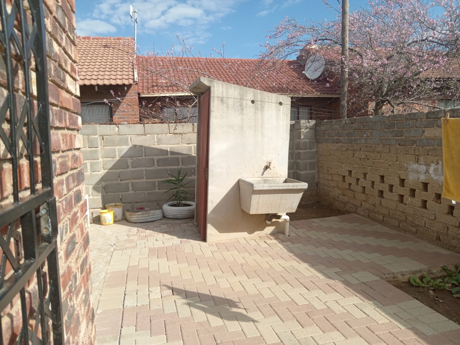 3 Bedroom Property for Sale in Letsopa North West